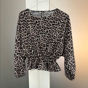 Chic Leopard Print Blouse